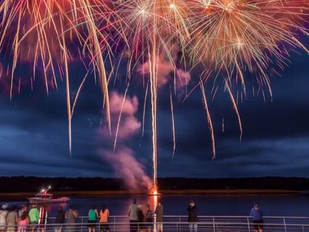 End of Summer Bash @ Leonardtown Wharf event artwork